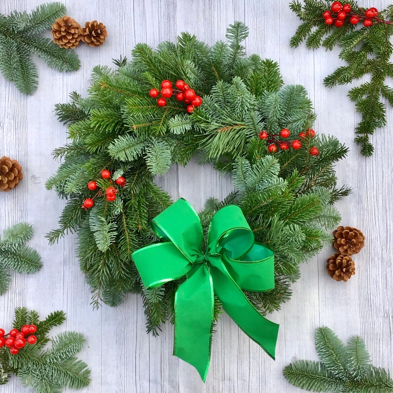 Traditional Christmas Wreath Kit