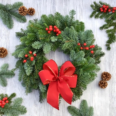 Traditional Christmas Wreath Kit